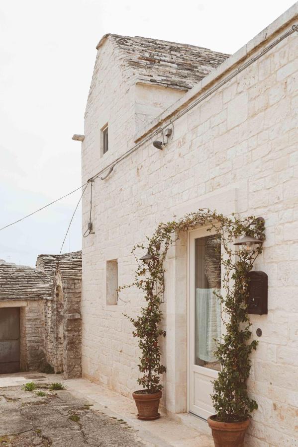 Trulli Lithos Guest house