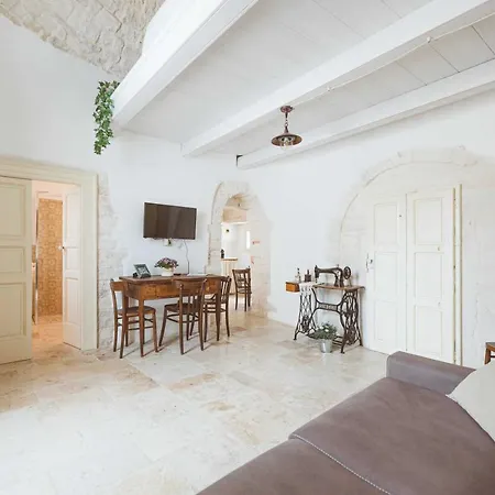 Trulli Lithos Suite Alberobello Exterior photo
